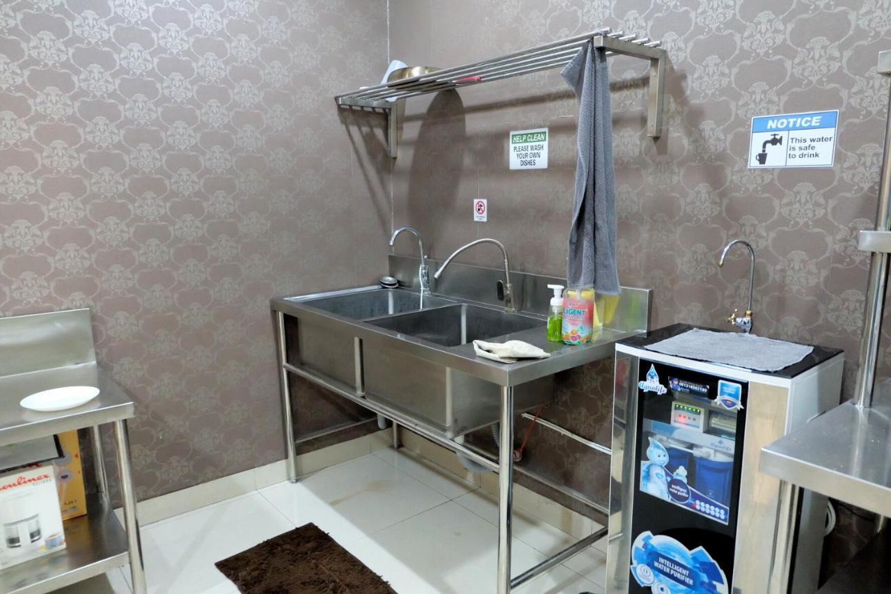 Homiestay Джакарта Екстериор снимка