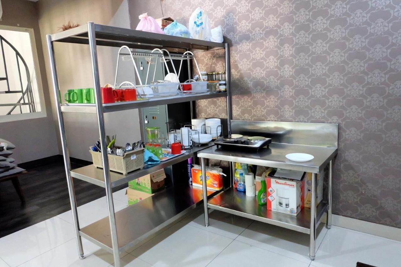 Homiestay Джакарта Екстериор снимка
