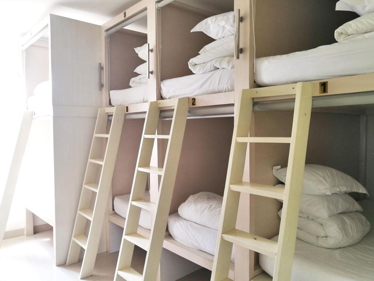 Homiestay Джакарта Екстериор снимка