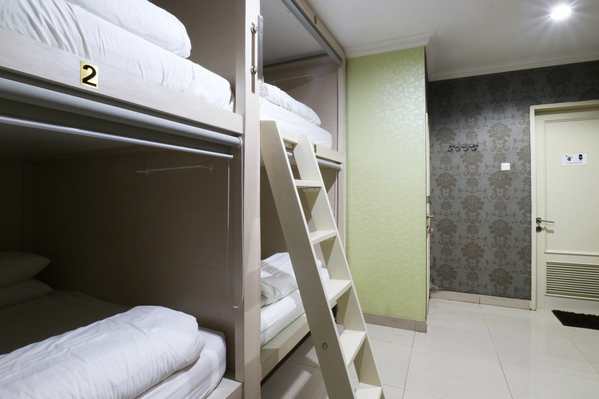 Homiestay Джакарта Екстериор снимка